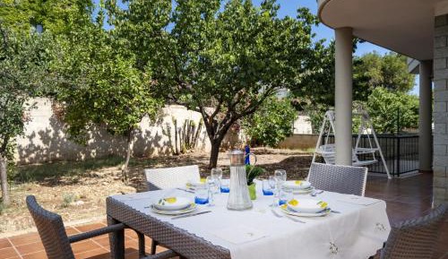 Deluxe Villa