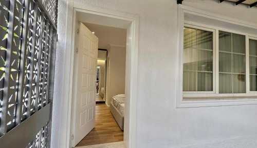 Queen Room with Garden View