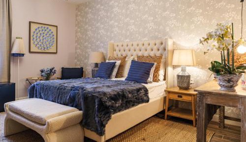 Deluxe Double Room with Bath