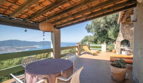 Villa with Sea View