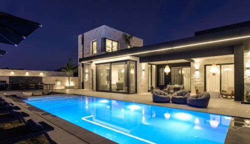 Villa with Private Pool