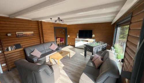 Three-Bedroom Apartment with Balcony and Terrace