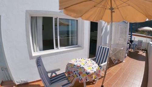 One-Bedroom Apartment with Sea View and Terrace