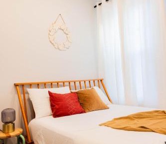 Standard Queen Room