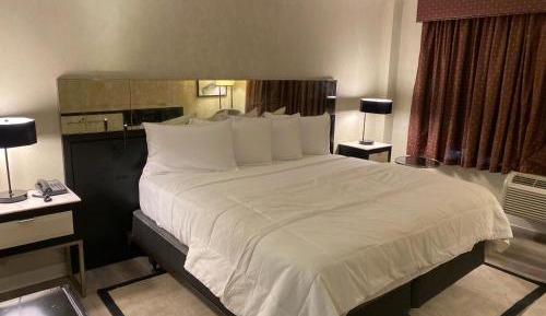Standard King Room