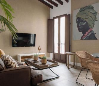 Deluxe One-Bedroom Apartment with Ocean View