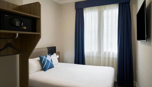 Efficient Double Room