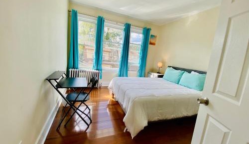 Standard Queen Room