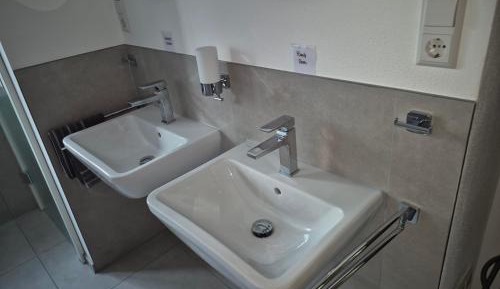 Double or Twin Room with Private Bathroom