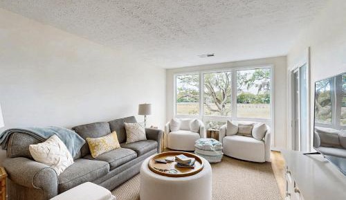 One Bedroom Apartment