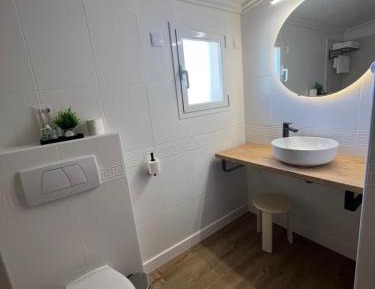 One-Bedroom Apartment with Terrace