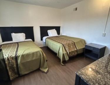 Economy Quadruple Room