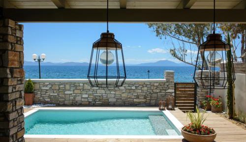 Villa (6 Adults) - Beach Front with Private Pool