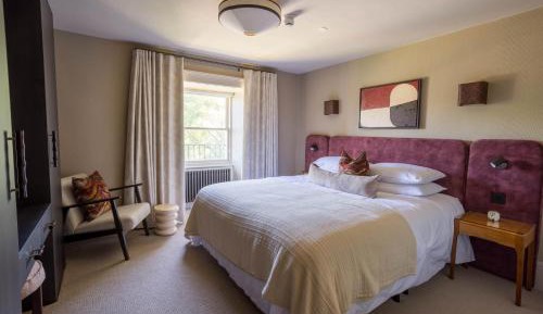 Queen Room with Garden View