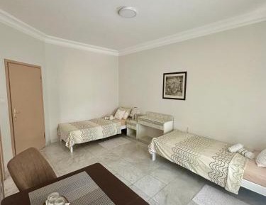 Deluxe Family Suite