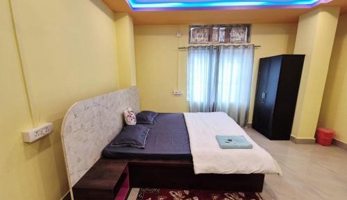 Room #1473683305