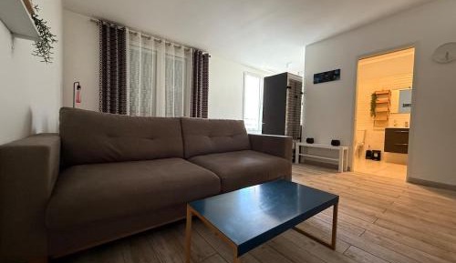 Room #1473498401
