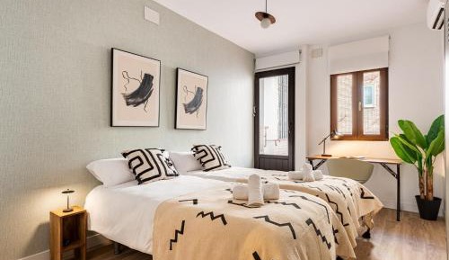 Double Room with Shared Bathroom