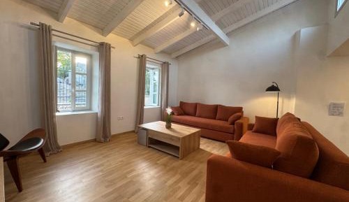 Room #1474505401