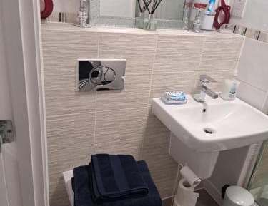 Double Room with Private Bathroom