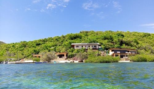 Three-Bedroom Holiday Home 