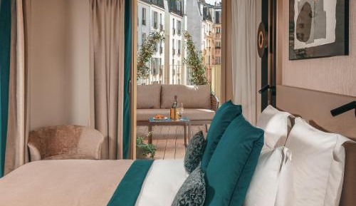 Double Superior Room with Balcony