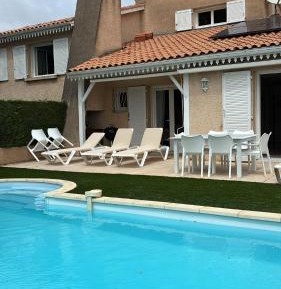 Three-Bedroom Holiday Home 