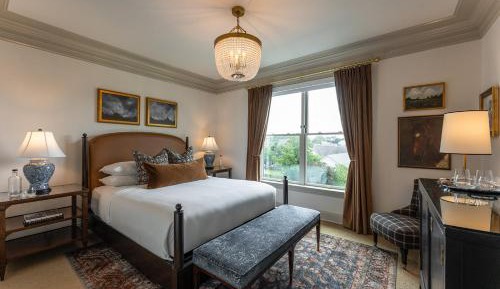Classic Queen Room
