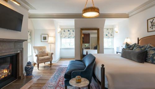 Dogwood Suite