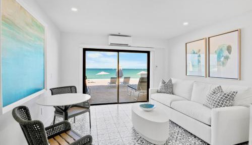Beachfront Luxury King Suite