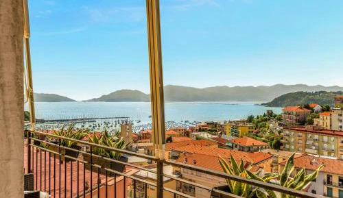 Two-Bedroom Apartment with Sea View