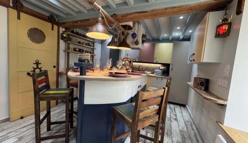 Three-Bedroom Deluxe Apartment