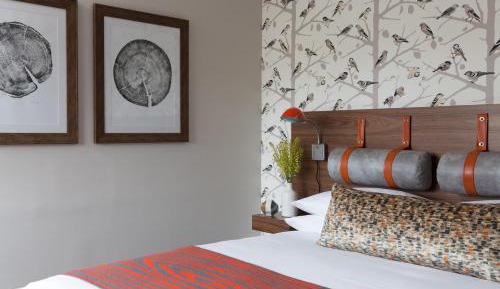 Queen Room
