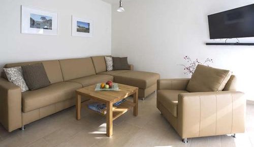 One-Bedroom Apartment with Terrace