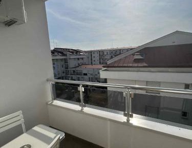 One-Bedroom Apartment with Balcony