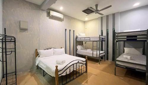 Mixed Dormitory Room