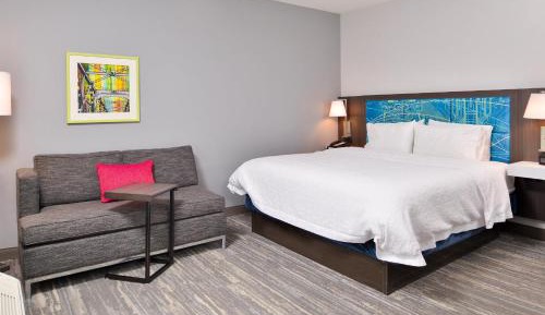 King Studio Suite with Sofa Bed - Non-Smoking