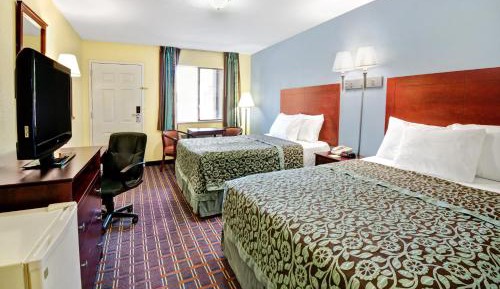 Queen Room with Two Queen Beds - Non-Smoking