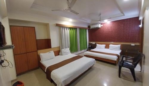 Deluxe Quadruple Room