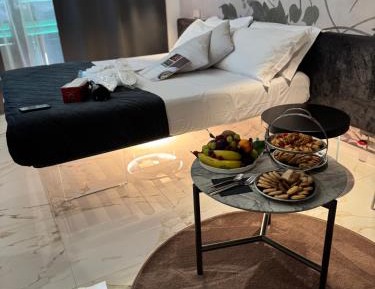 Deluxe Suite with Spa Bath