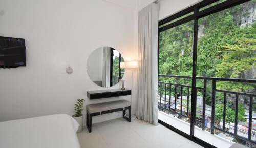 King Room with Mountain View