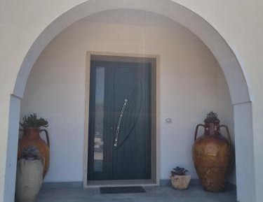 Villa with Garden View