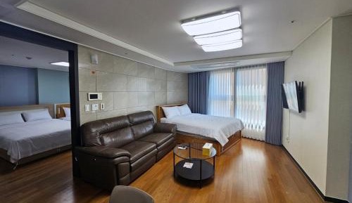 King Suite with Ocean View