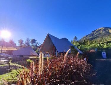 Quadruple Room with Mountain View
