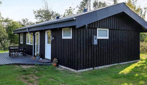 Three-Bedroom Holiday Home 