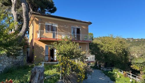 Villa with Sea View
