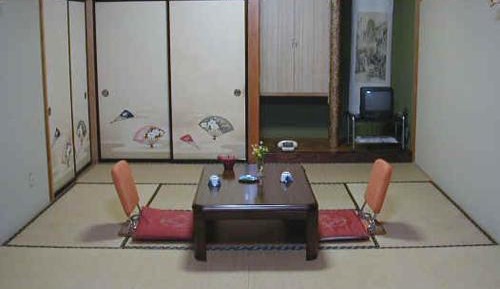 Japanese-Style Twin Room with Shared Bathroom