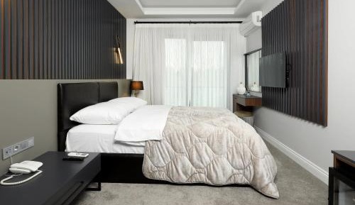 Two Connecting Double Rooms