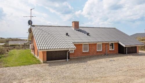 Four-Bedroom Holiday Home