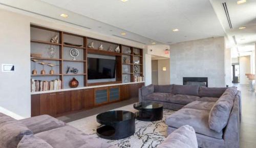 Two-Bedroom Apartment with City View